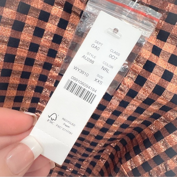 NWT J Crew Metallic Rose Gold and Navy blue Gingham Top ❤️ - Picture 6 of 6